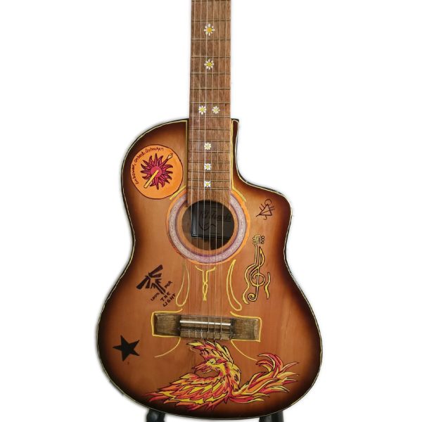 Guitarra electrocriolla El Tronador (Intervención artística)  - Imagen 3